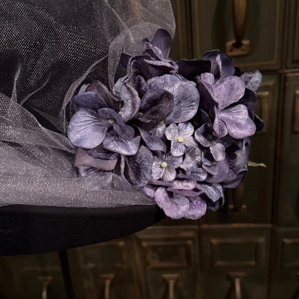 Liz Claiborne Hat